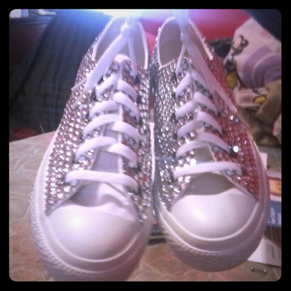 Customize Converse